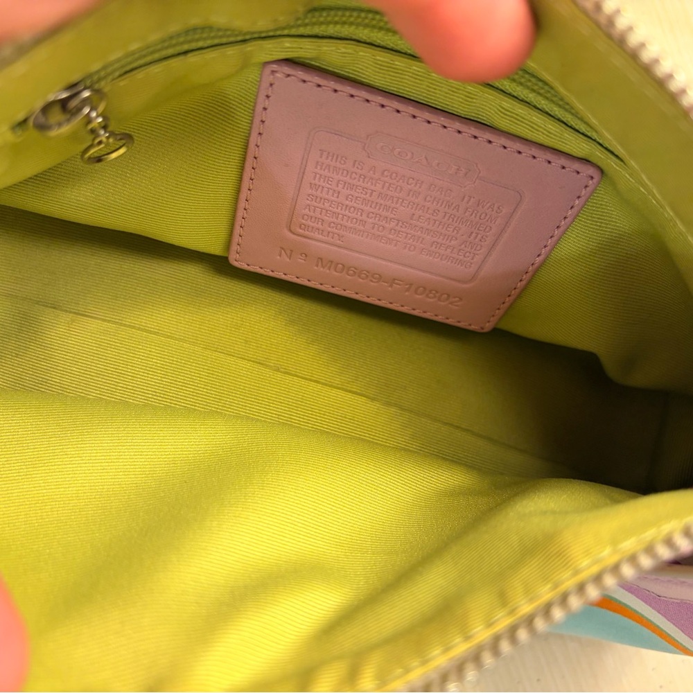 Vintage Y2K Coach F10802 Colorful Stripe Rare Small Purse | Excellent Condition - Picture 6 of 9